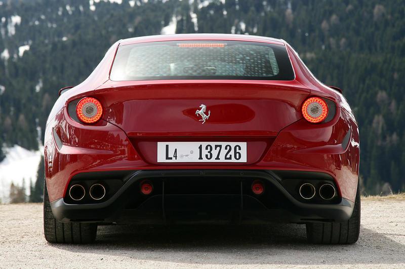 Ferrari-FF-2.thumb.jpg.7cb63d8947608f2e9