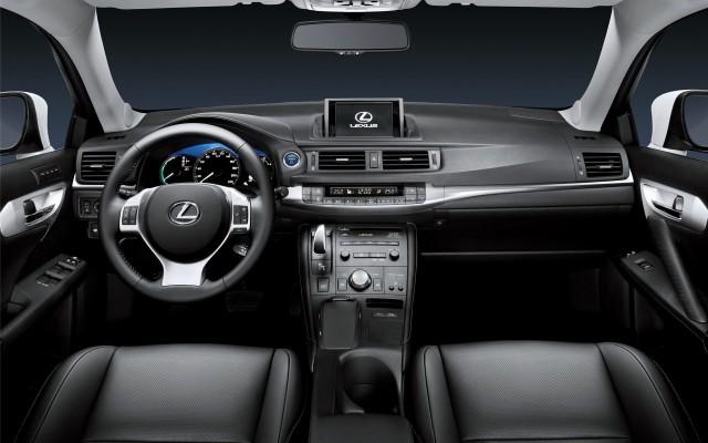 lexus-ct200h-2-640x400.thumb.jpg.ae3554b